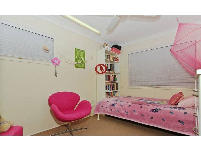 4 Bronwyn Street, Bracken Ridge QLD 4017