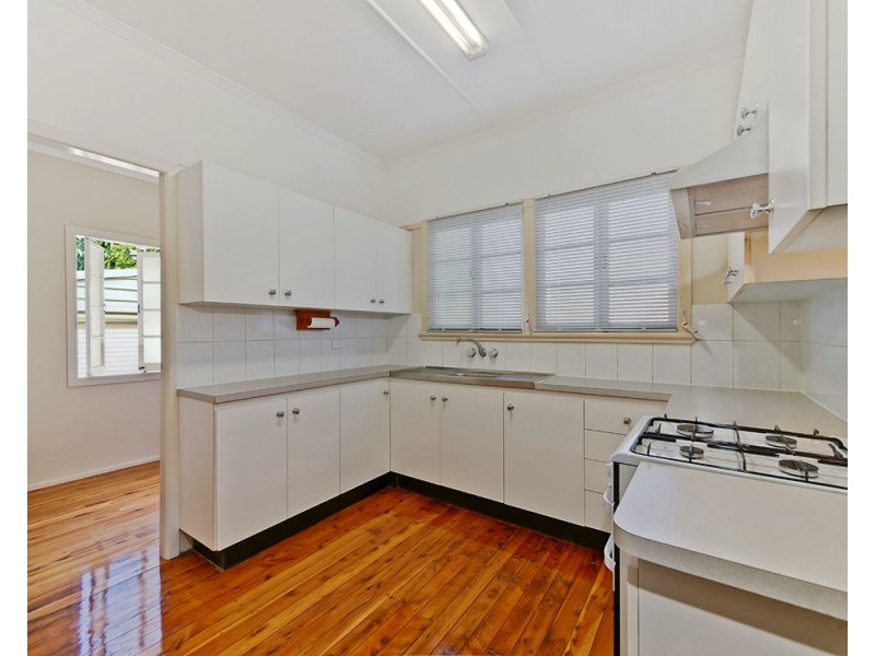 8 Spencer Street, Lawnton QLD 4501