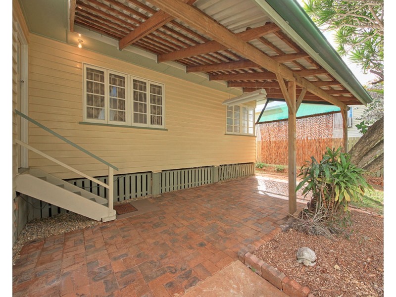 8 Spencer Street, Lawnton QLD 4501