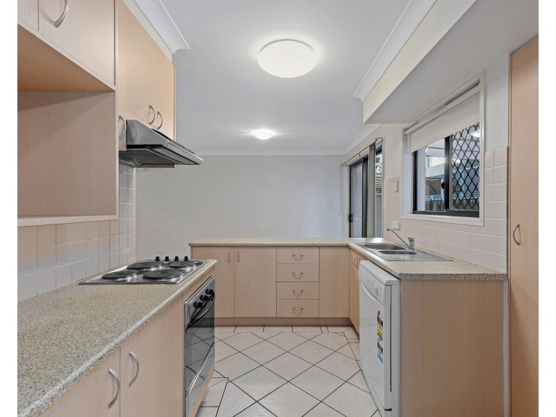 8/23 Kingsmill St, Chermside QLD 4032