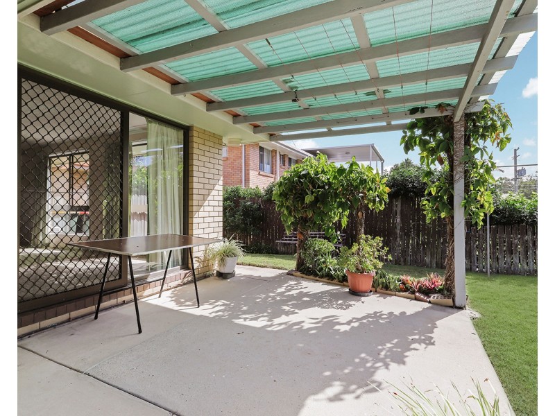 235 Brighton Road, Sandgate QLD 4017