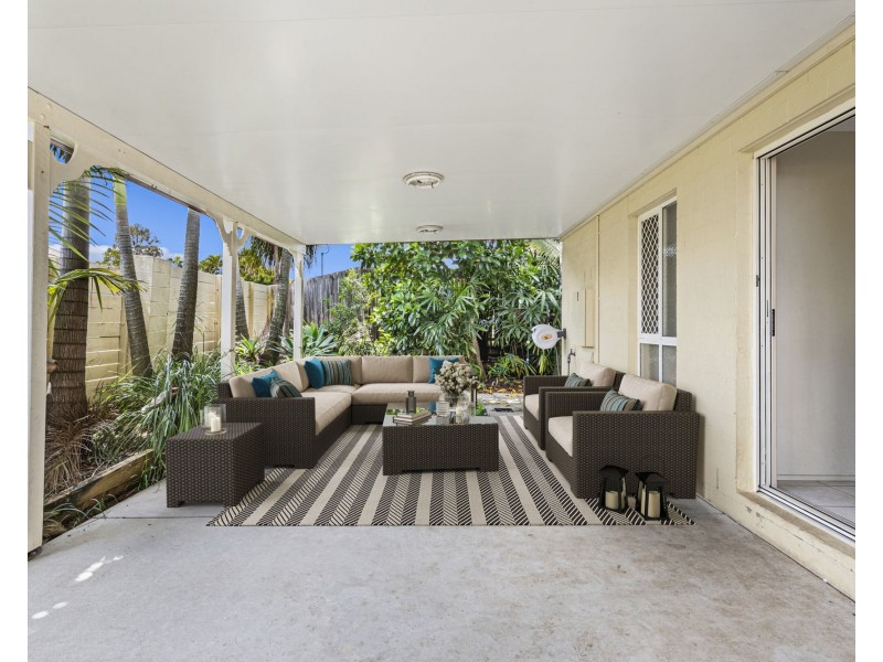 22 Blue Mountain Crescent, Warner QLD 4500