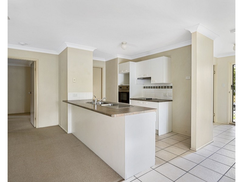 22 Blue Mountain Crescent, Warner QLD 4500