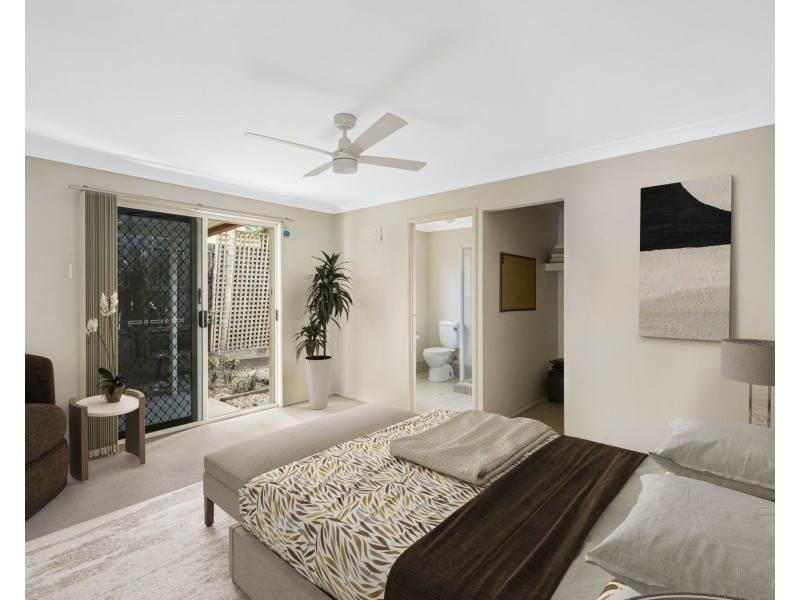 22 Blue Mountain Crescent, Warner QLD 4500