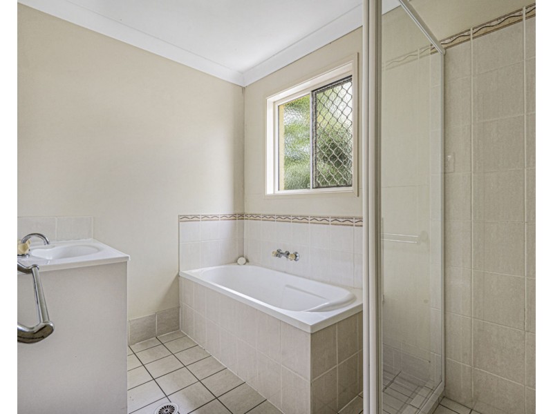 22 Blue Mountain Crescent, Warner QLD 4500