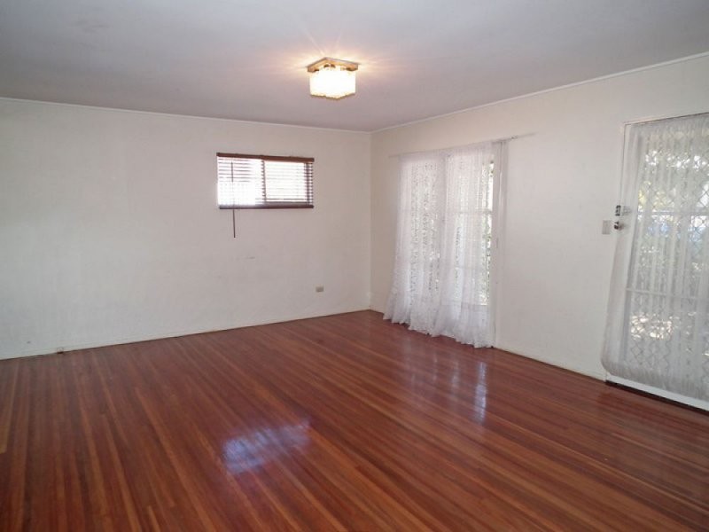 323 Maundrell Terrace, Aspley QLD 4034