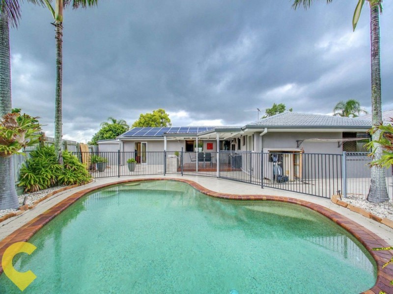 18 Edwards Drive, Albany Creek QLD 4035