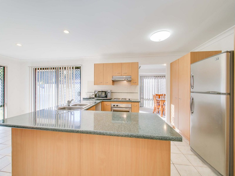3 Bronze Court, Griffin QLD 4503