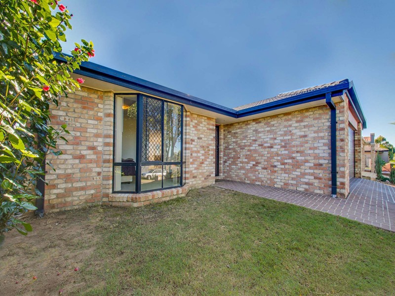 3 Bronze Court, Griffin QLD 4503