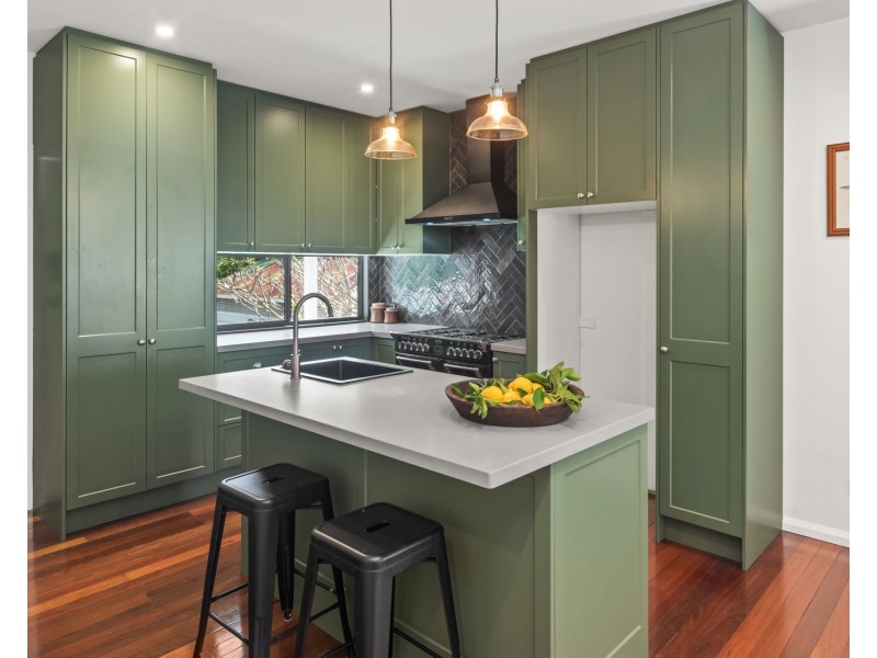 109 Birdwood Road, Holland Park West QLD 4121