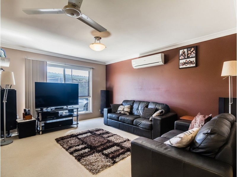 4 Lanjak Place, Tanah Merah QLD 4128