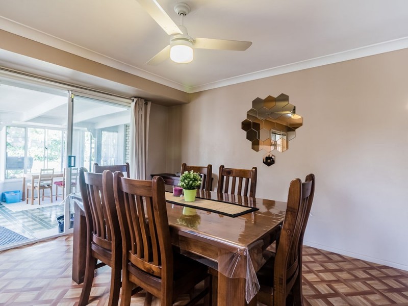 4 Lanjak Place, Tanah Merah QLD 4128