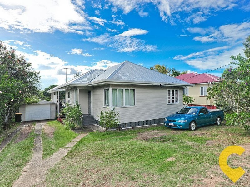 112 Oates Ave, Holland Park QLD 4121