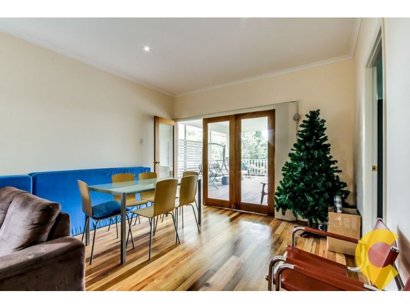 112 Oates Ave, Holland Park QLD 4121