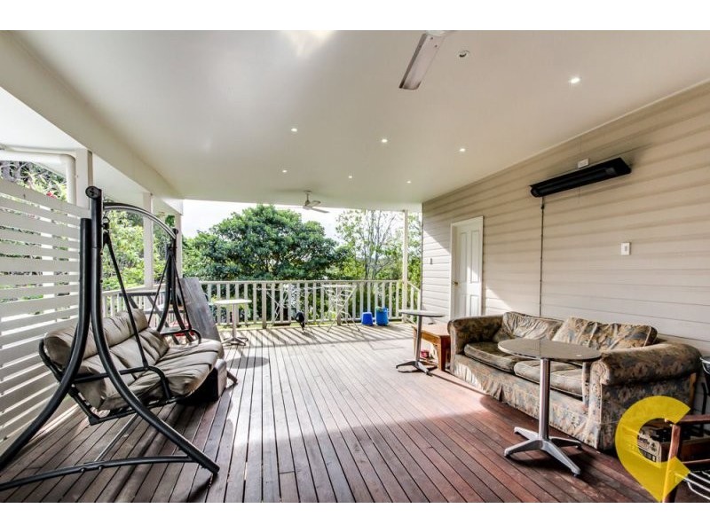 112 Oates Ave, Holland Park QLD 4121