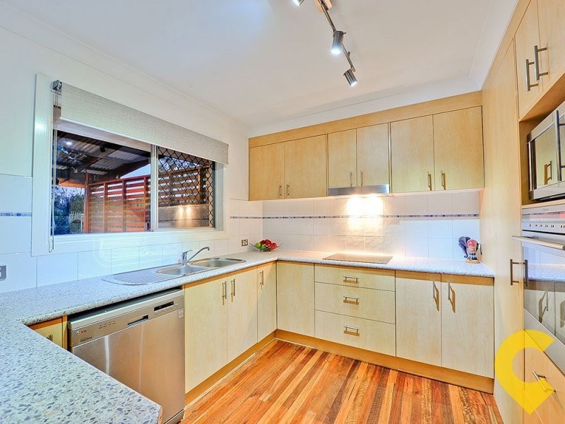 92 Cambridge Street, Carina Heights QLD 4152