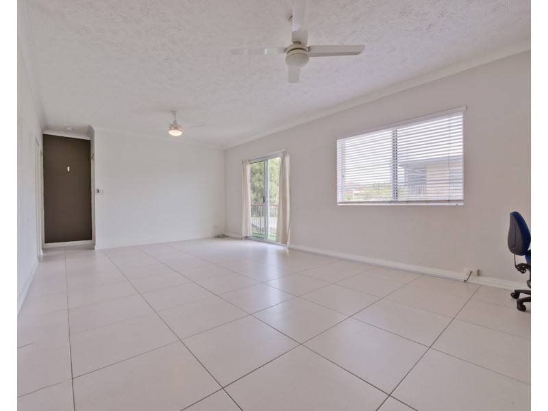 2/282 Cavendish Road, Coorparoo QLD 4151