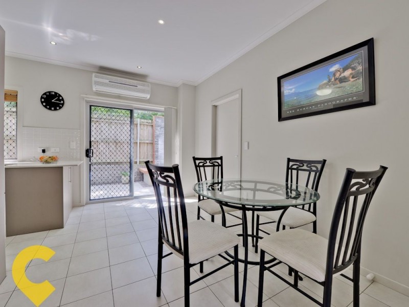 2/27 Anzac Road, Carina Heights QLD 4152