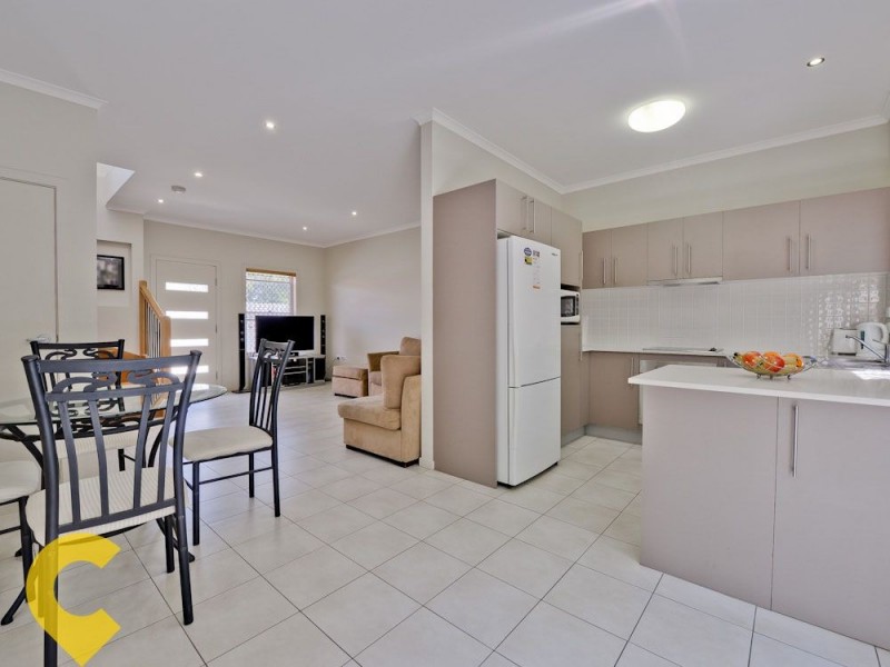 2/27 Anzac Road, Carina Heights QLD 4152