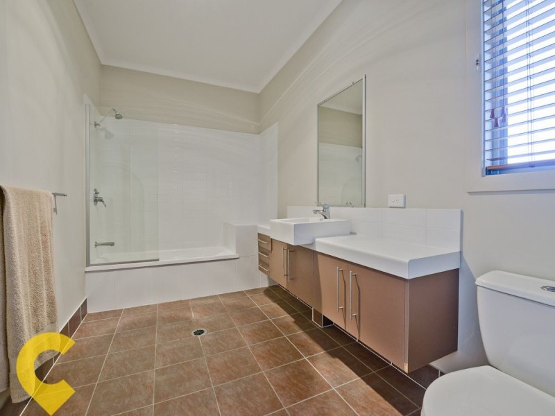 2/27 Anzac Road, Carina Heights QLD 4152