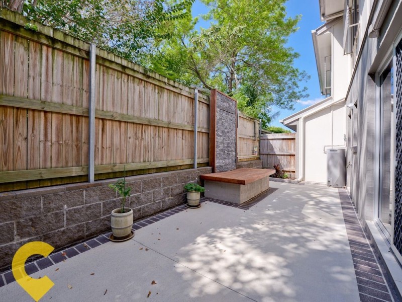 2/27 Anzac Road, Carina Heights QLD 4152