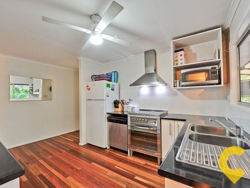 1 Warenda Street, Carina Heights QLD 4152