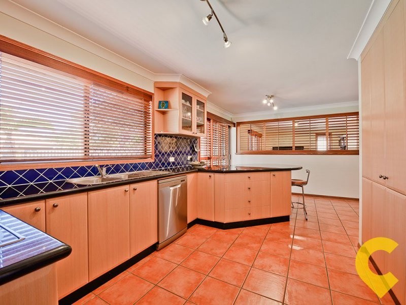 12 Myola Court, Carindale QLD 4152