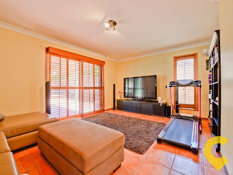 12 Myola Court, Carindale QLD 4152