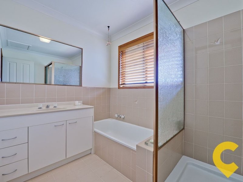 12 Myola Court, Carindale QLD 4152