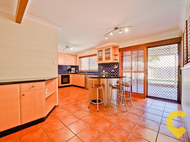 12 Myola Court, Carindale QLD 4152