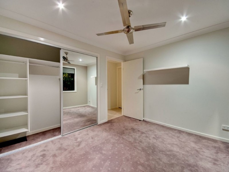 8/4 Kates Street, Morningside QLD 4170