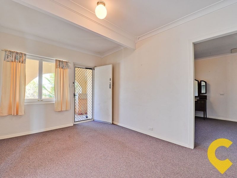 13 Faversham Street, Woolloongabba QLD 4102