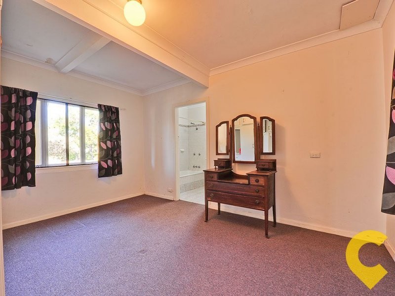 13 Faversham Street, Woolloongabba QLD 4102