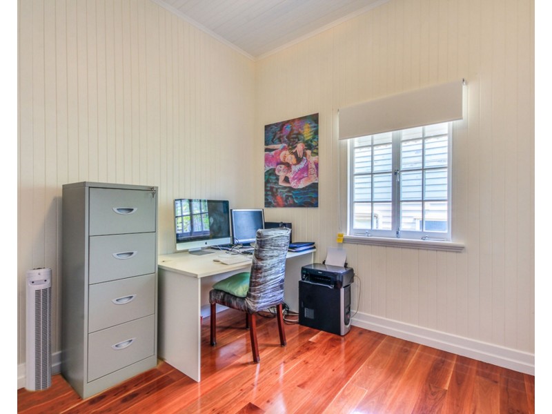 11 Margaret Street, Camp Hill QLD 4152