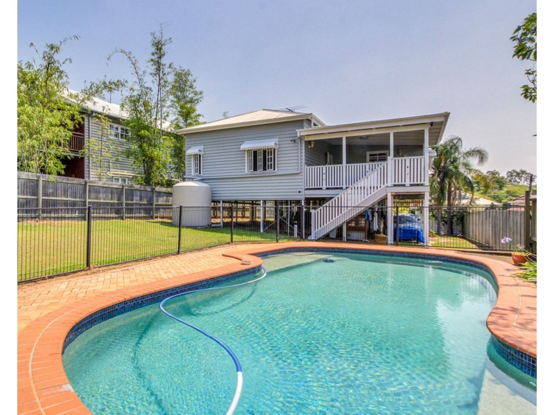 11 Margaret Street, Camp Hill QLD 4152