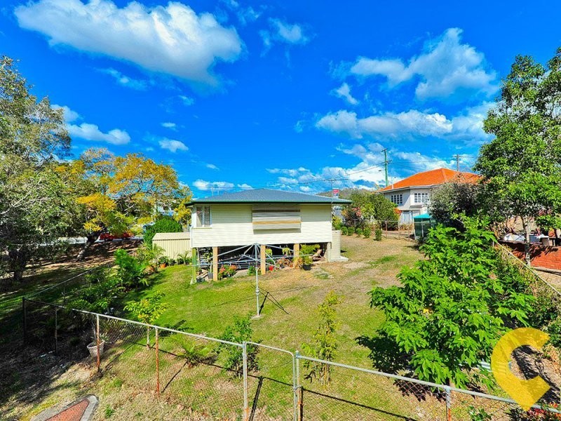 232 Nursery Road, Holland Park QLD 4121