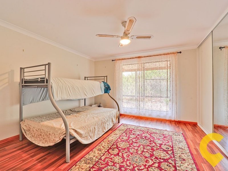 34 Mountain Vista Court, Mount Crosby QLD 4306