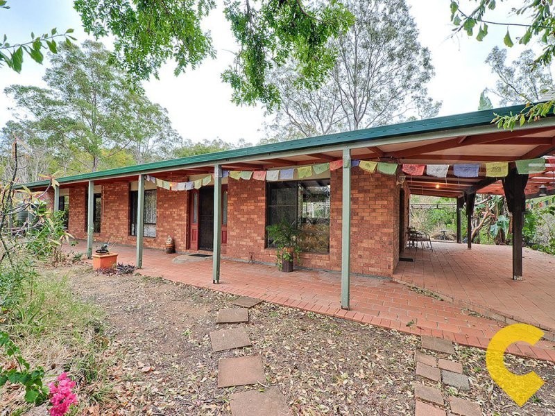 34 Mountain Vista Court, Mount Crosby QLD 4306