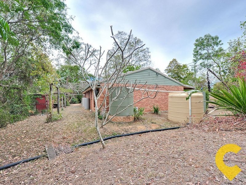 34 Mountain Vista Court, Mount Crosby QLD 4306