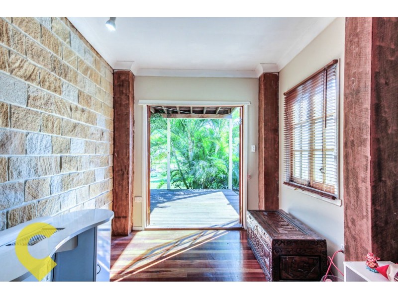 67 Bulgin Avenue, Wynnum West QLD 4178