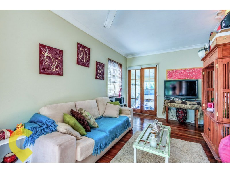 67 Bulgin Avenue, Wynnum West QLD 4178