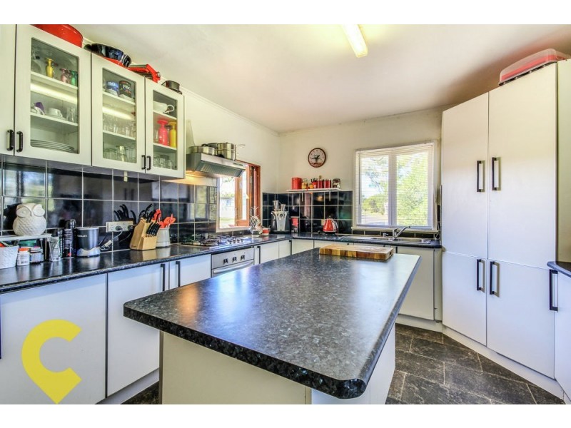 67 Bulgin Avenue, Wynnum West QLD 4178