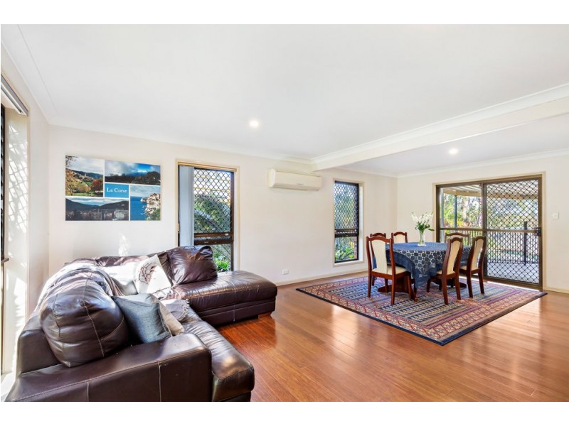 16 Andalucia Court, Wishart QLD 4122