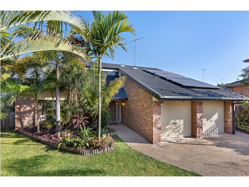 16 Andalucia Court, Wishart QLD 4122