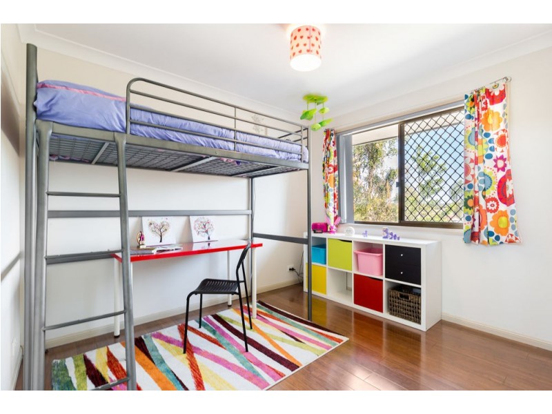 16 Andalucia Court, Wishart QLD 4122