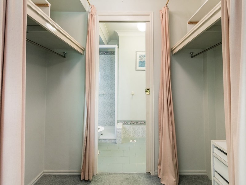 8/15 Erindale Close, Wishart QLD 4122