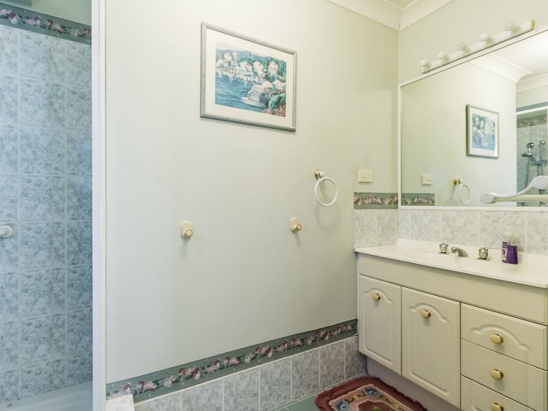 8/15 Erindale Close, Wishart QLD 4122