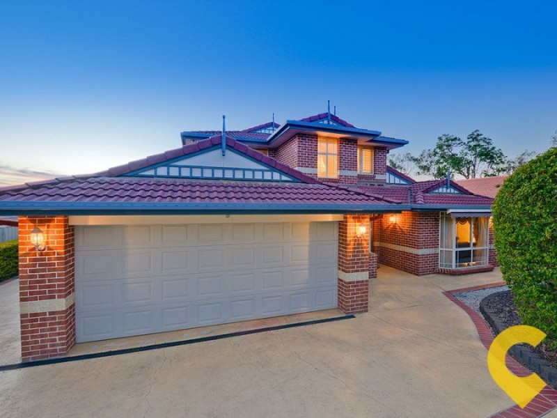 37 Golden Oak Crescent, Carindale QLD 4152