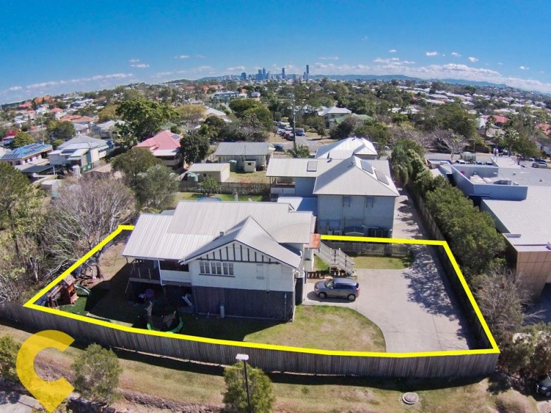 35 Barrack Road, Cannon Hill QLD 4170