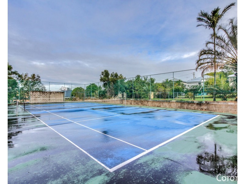 10 Faversham Street, Woolloongabba QLD 4102